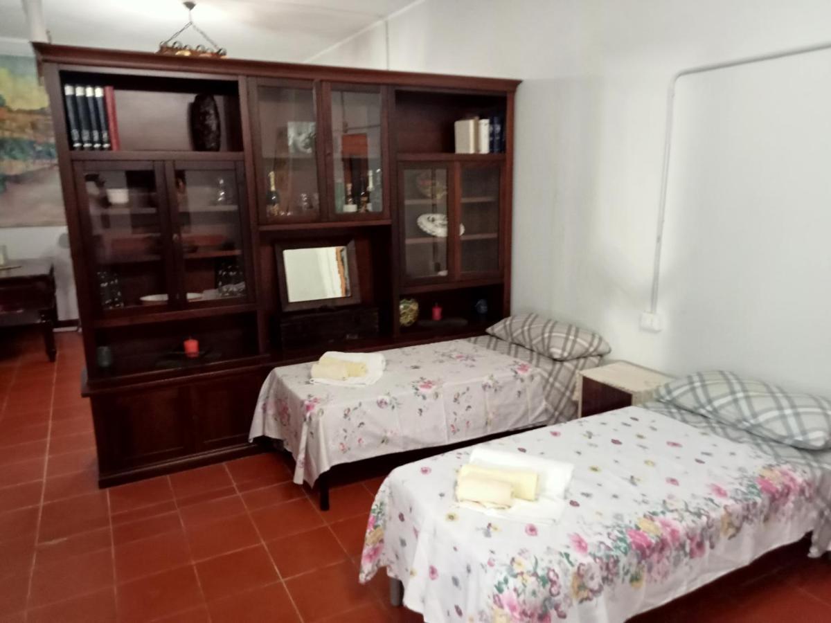 Il Colle Degli Ulivi Hotel San Calogero Buitenkant foto