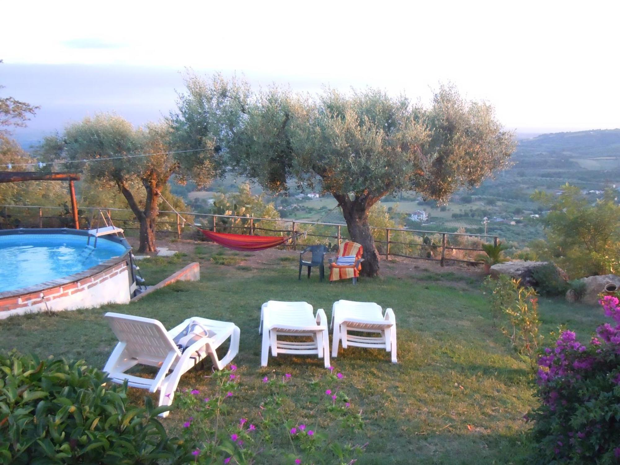 Il Colle Degli Ulivi Hotel San Calogero Buitenkant foto