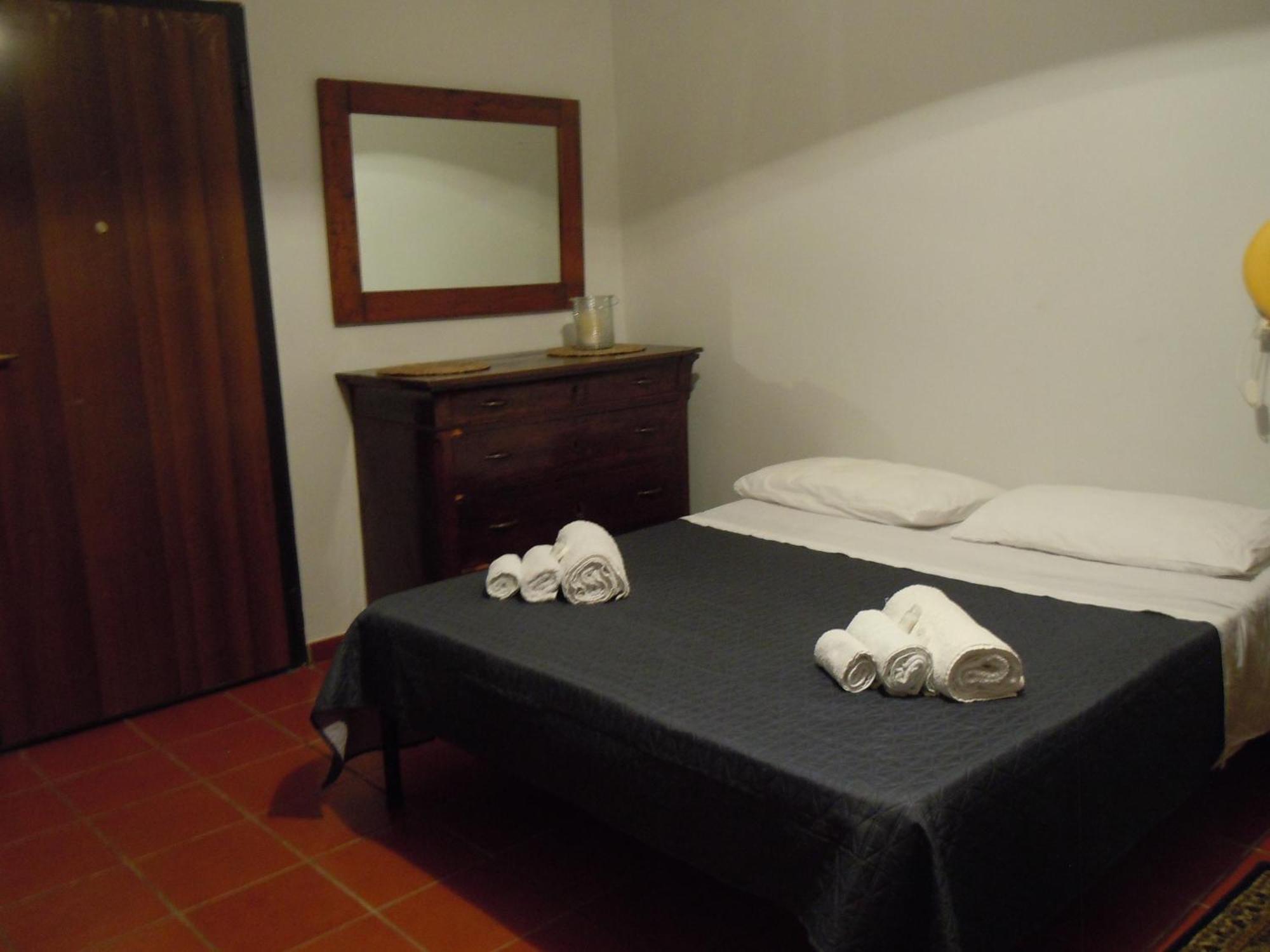 Il Colle Degli Ulivi Hotel San Calogero Buitenkant foto
