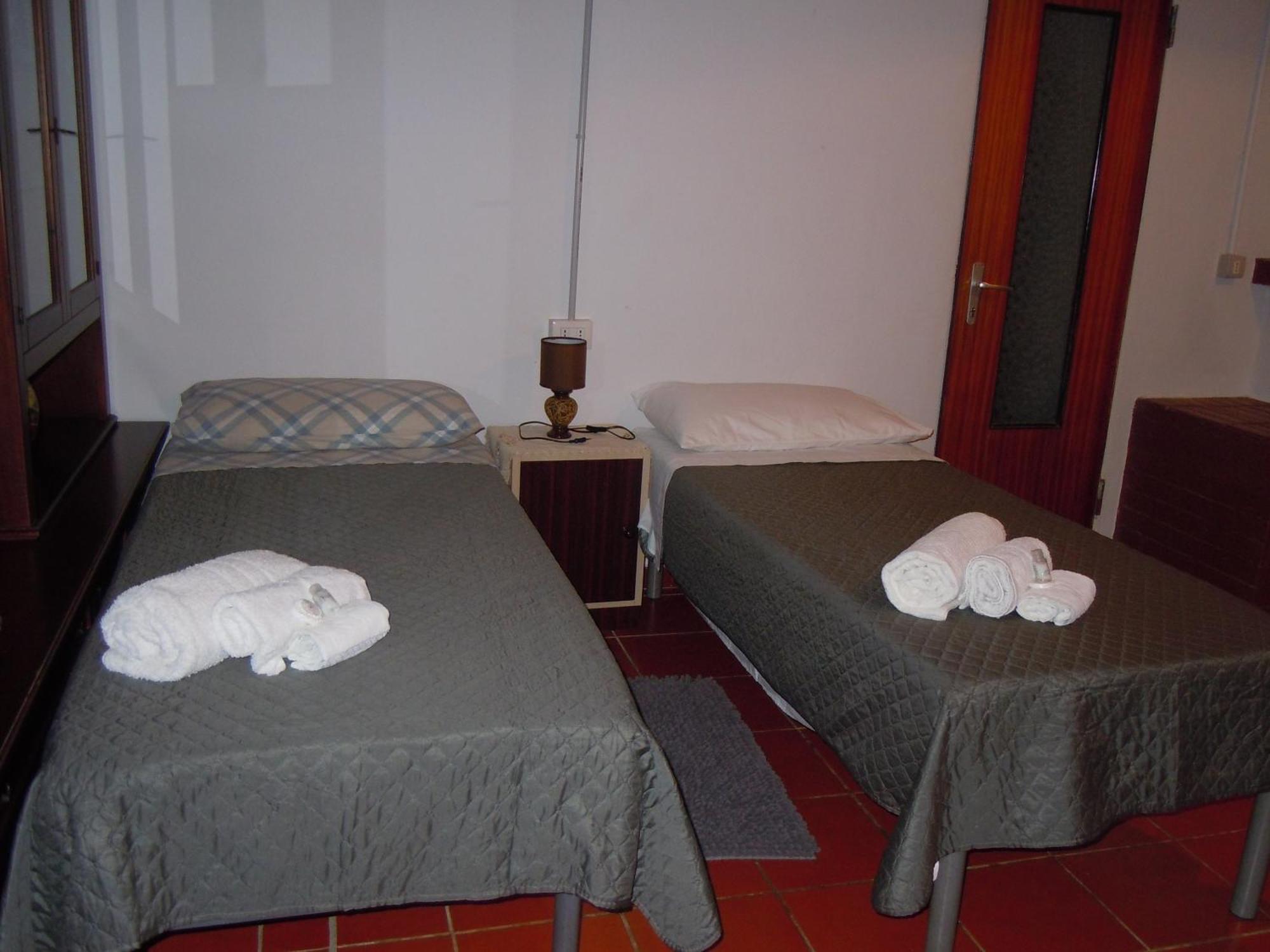 Il Colle Degli Ulivi Hotel San Calogero Buitenkant foto